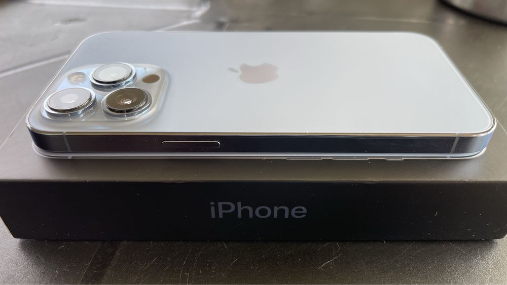 Apple Iphone 13 Pro + Гаранция