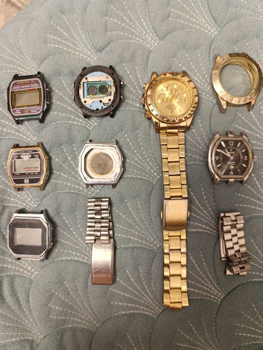 Продам часы на запчасти