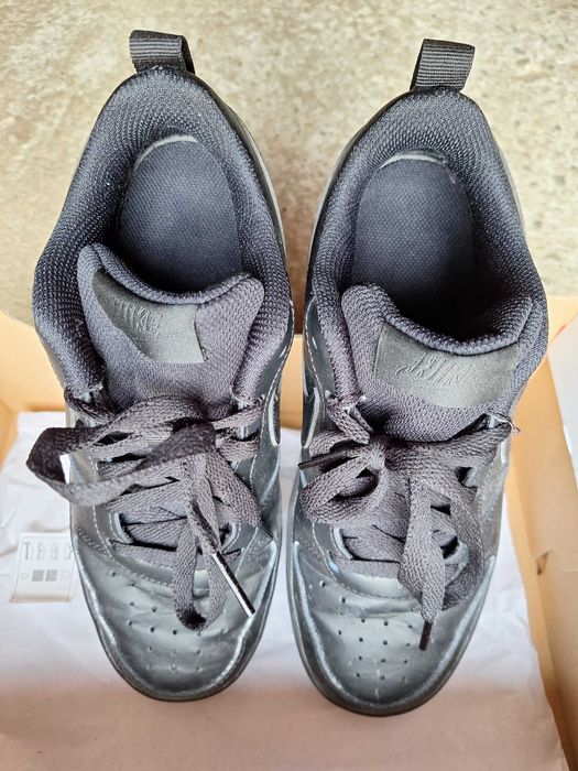 Nike Court Borough Low