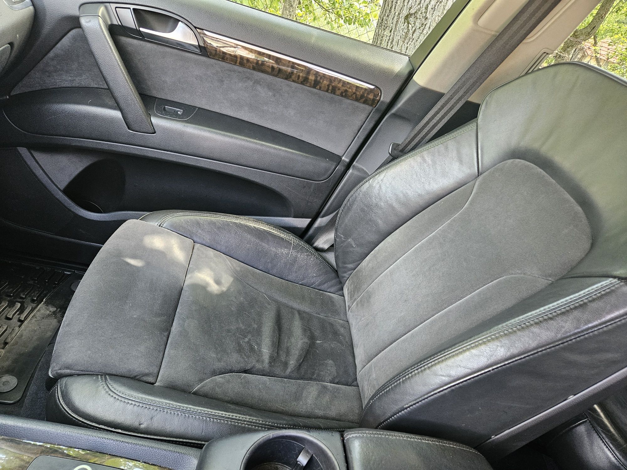 Ауди Q7 3.0 TDI 239HP S-Line