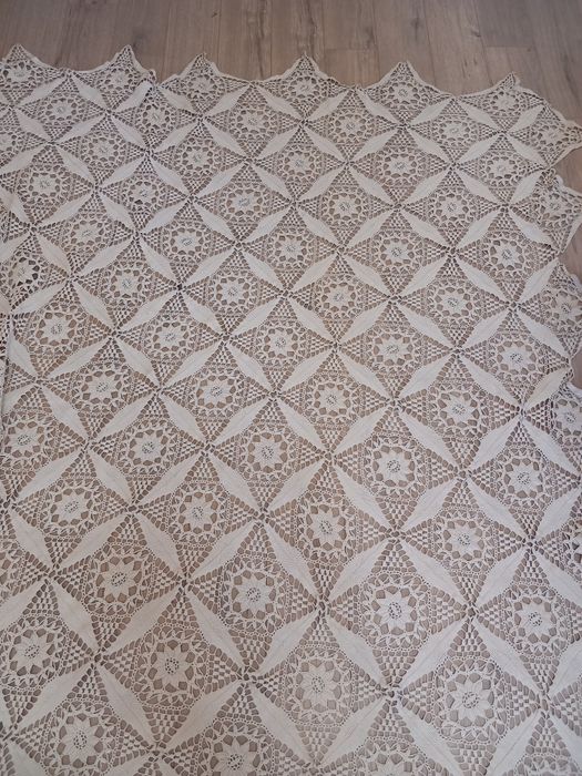 Шалте за спалня на една кука.