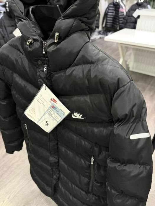 Geaca bărbat lungă pe comanda S. M. L. Xl. Xxl