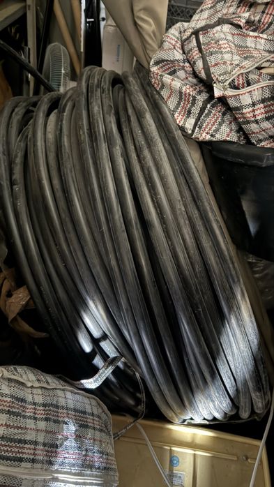 Продам пластиковую водопроводную трубу