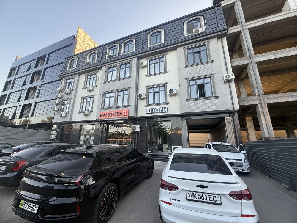 Офис По ул Мухаммадда Юсуфа (Паркенский Буюк Ипак Йули) 44 м2 Цоколь