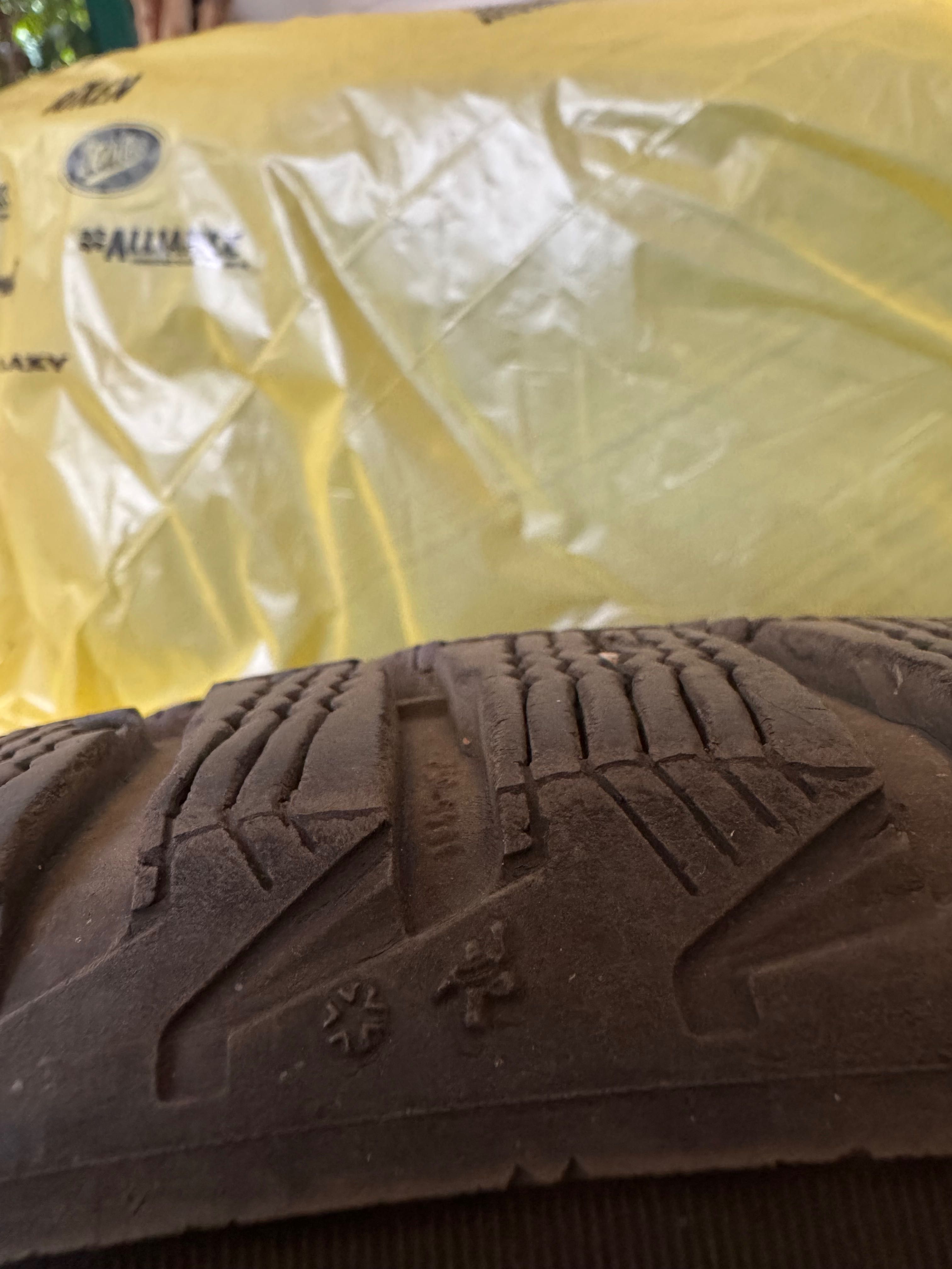 Комплект Micheline Latitude Alpin 255/50/R19 (зимни гуми)