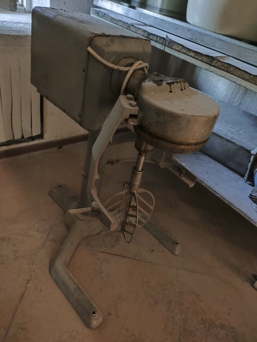 Срочно продам тестомес