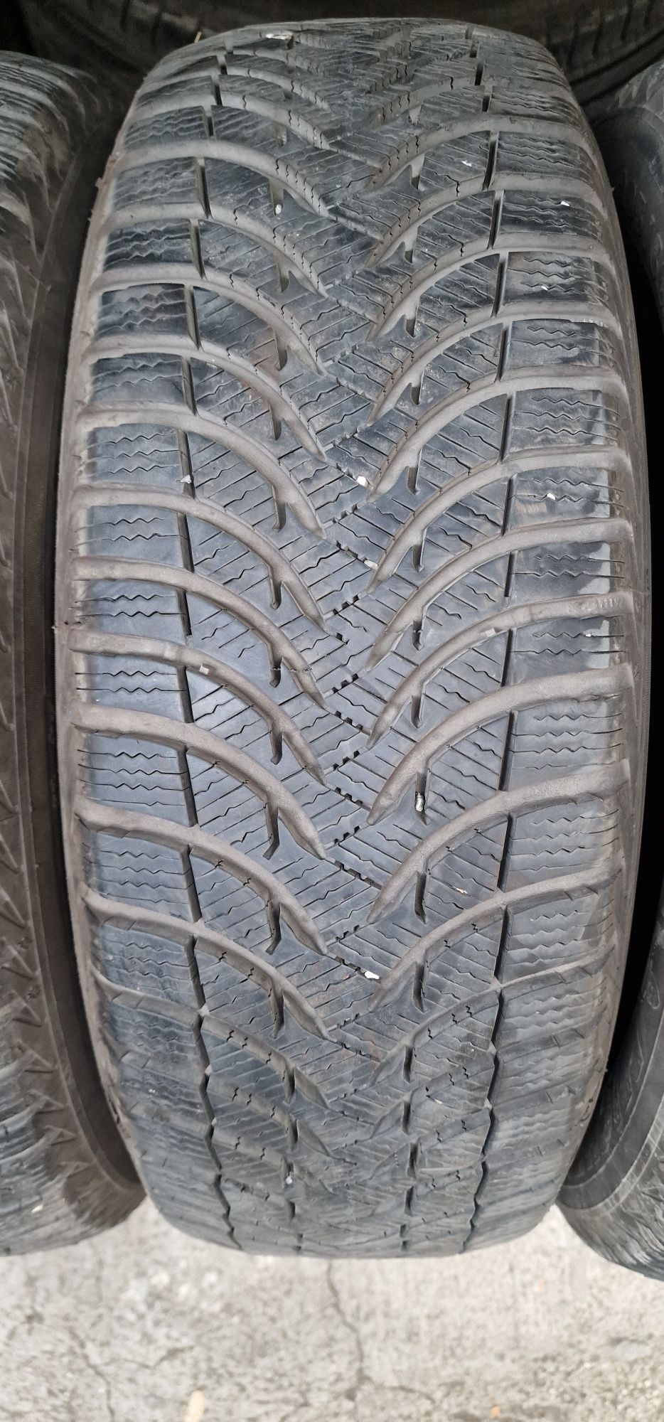 205/60/16 Michelin Alpin A4 MO