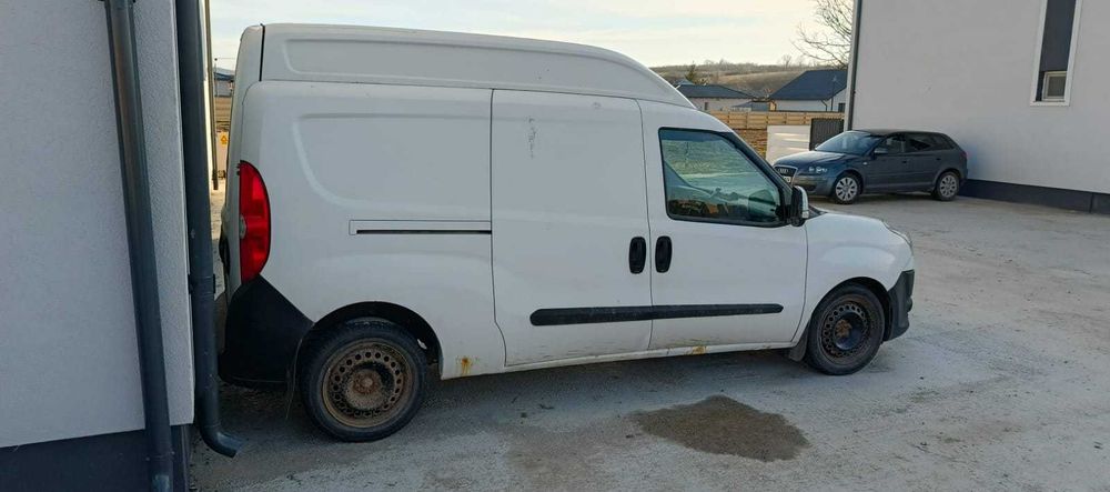 Autoturism Fiat Doblo