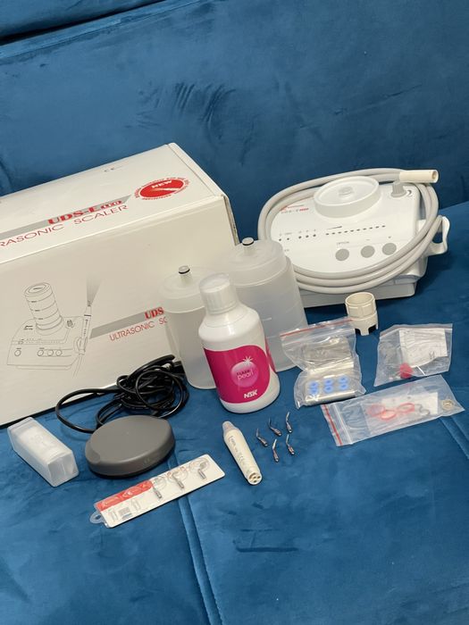 Aparat detartraj ultrasonic Woodpecker UDS-E LED – complet