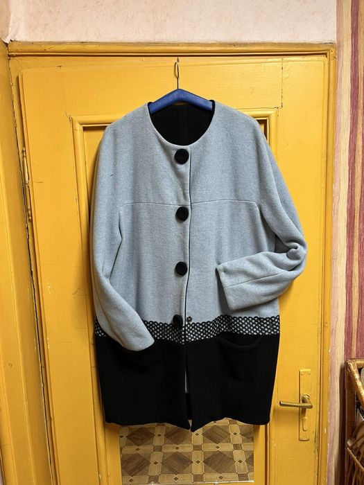 Ръчно шит дамски шлифер / палто в сиво и черно