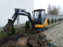 Execut lucrări cu Miniexcavator și bobcat