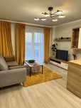 Inchiriez apartament cu 2 gradini  din 20 sept