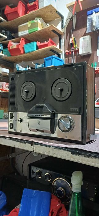 se vinde ca defect nu se aprinde tehnologie veche pe lampi