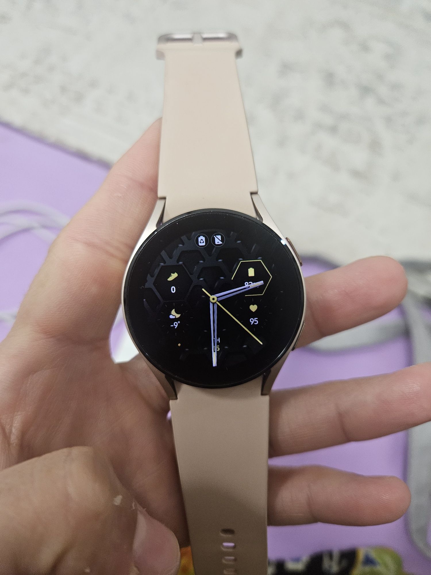 Samsung watch 4 + зарядка