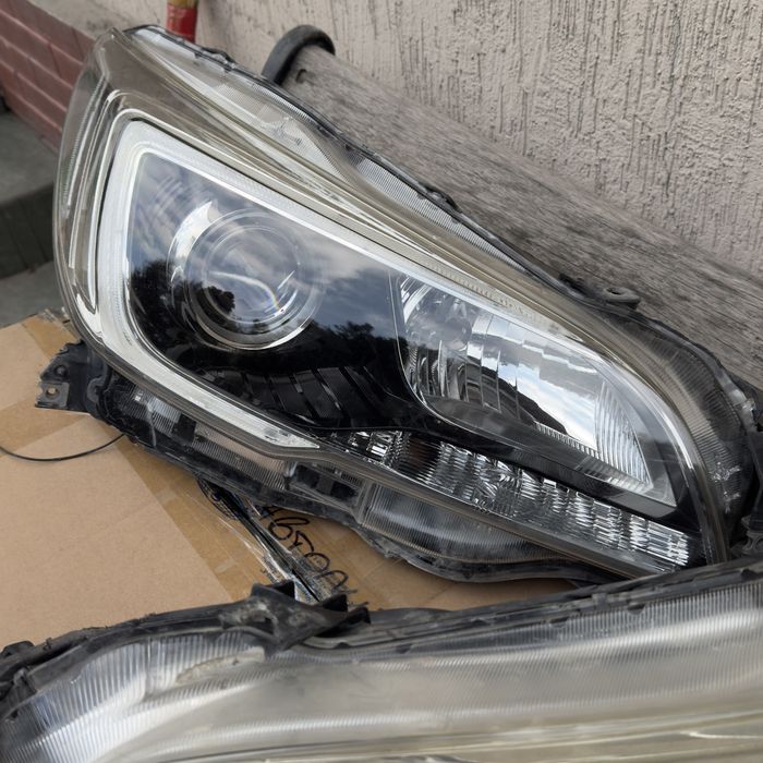 Блок фары Subaru Outback