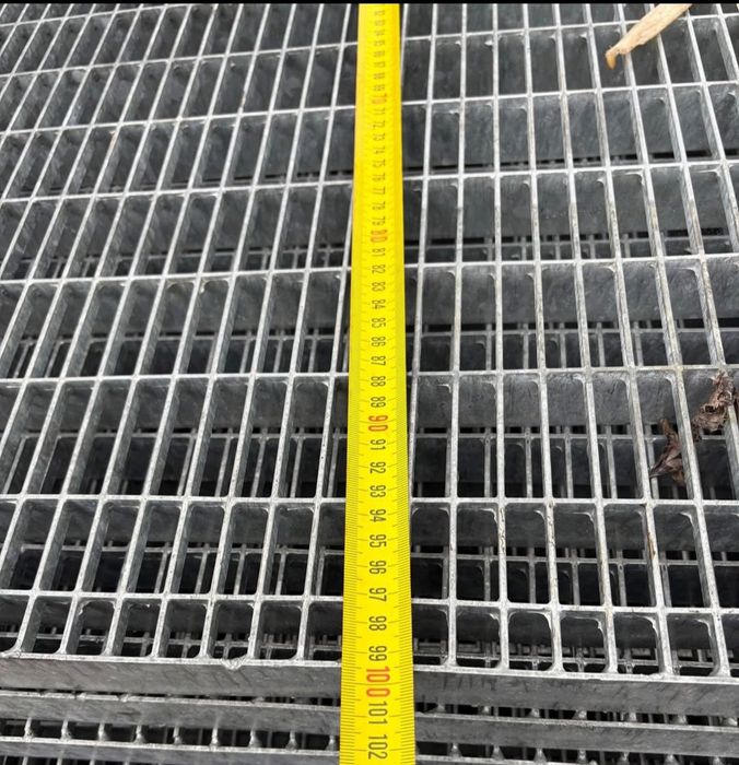 Gratare zincate metalice galavanizate