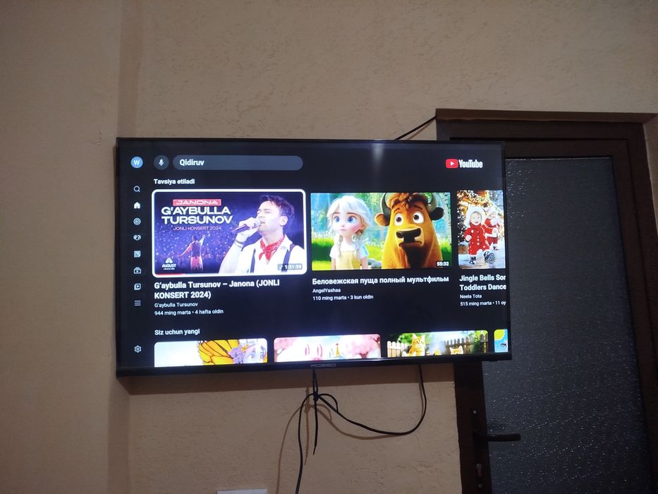 ROSSO 43 SMART TV FULL HD sotladi srochna 1.600 Kami bor