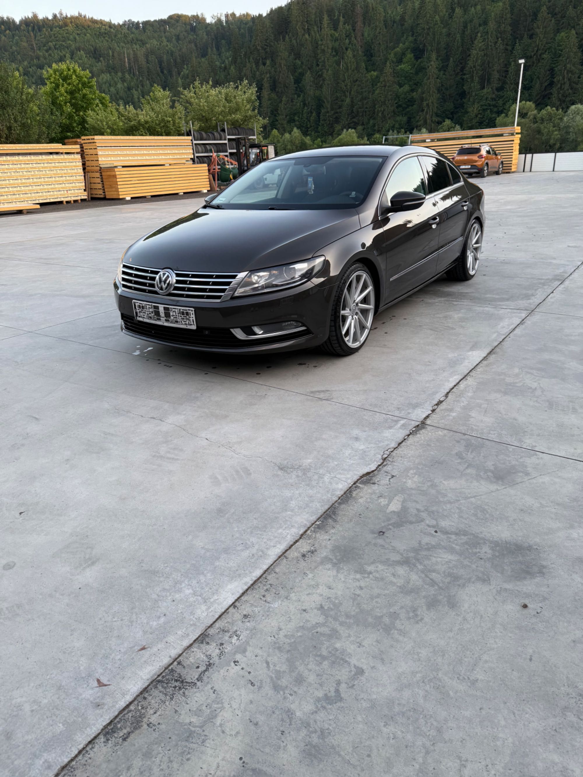 Vând Vw Passat CC