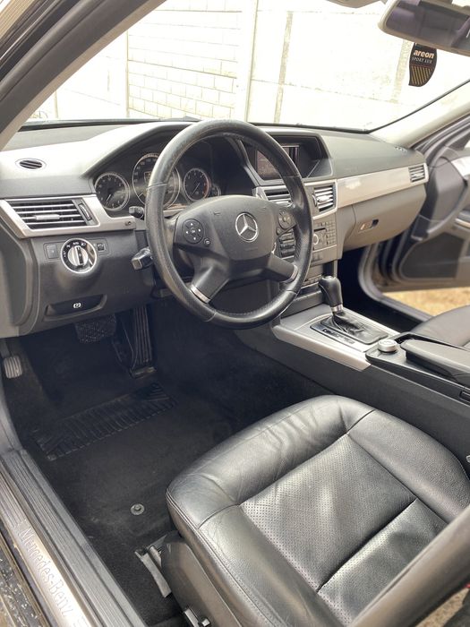 Mercedes benz E class w212 2012 2.2 136 cp