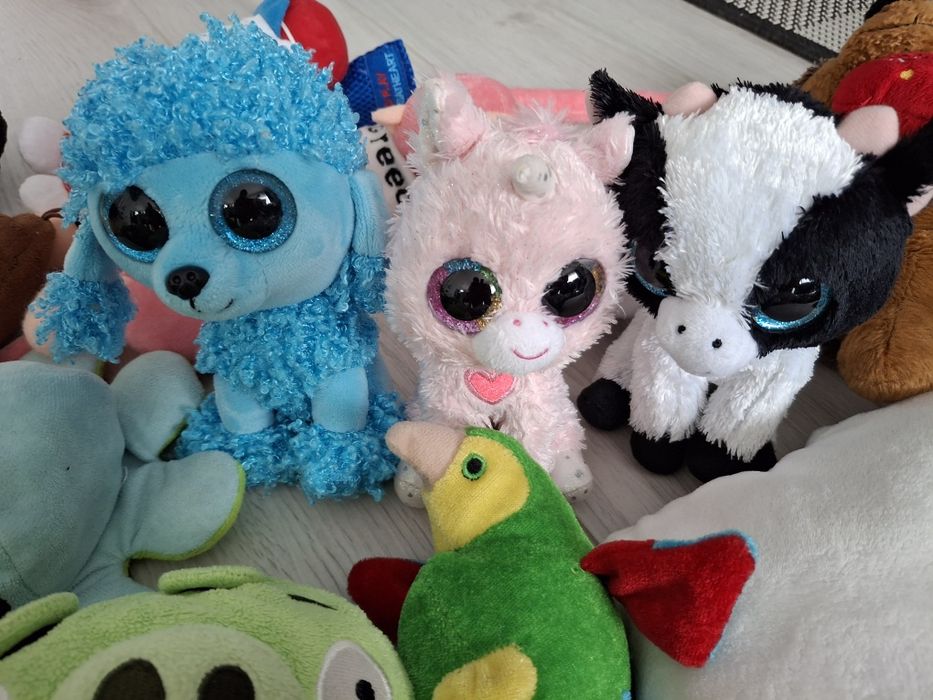 Lot plusuri diverse pentru copii