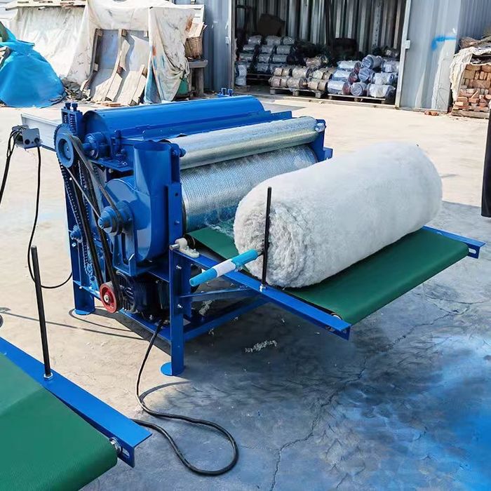 Чесальная машина для шерсти и хлопка синтепона 30 кг в час