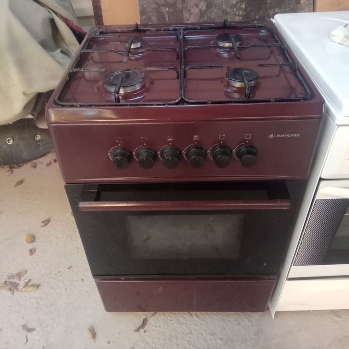 Газ плиталар ва бошкалар сотилади.