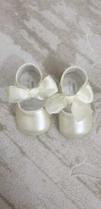 Обувки за бебе mayoral newborn