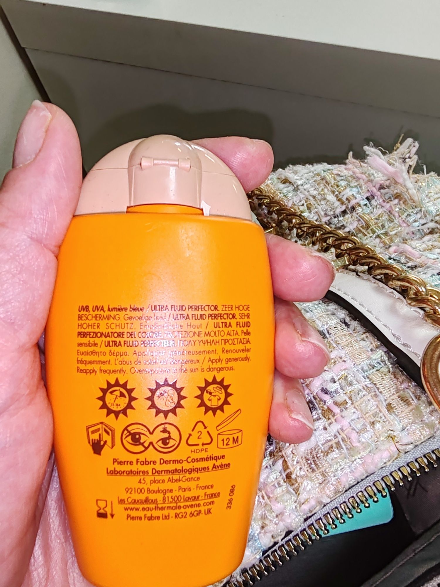 Пяна мус за коса balmain слънцезащитен крем avene