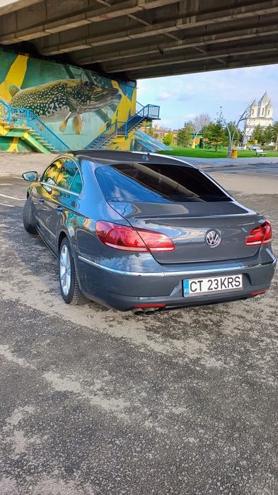 Vând Volkswagen Passat CC
