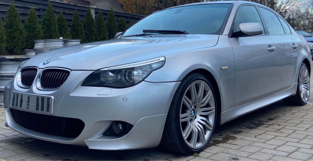 Dezmembrez BMW 520d LCI an 2009 M-PACK motor 2.0d 177cp Xenon adaptiv
