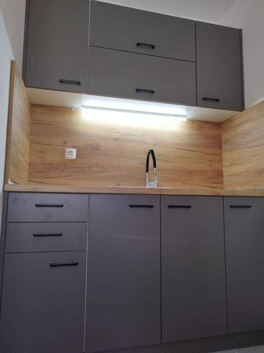 Продава се Тристаен апартамент в Пловдив, Изгрев - 80 кв.м за 1050 €/кв.м - Снимка #1