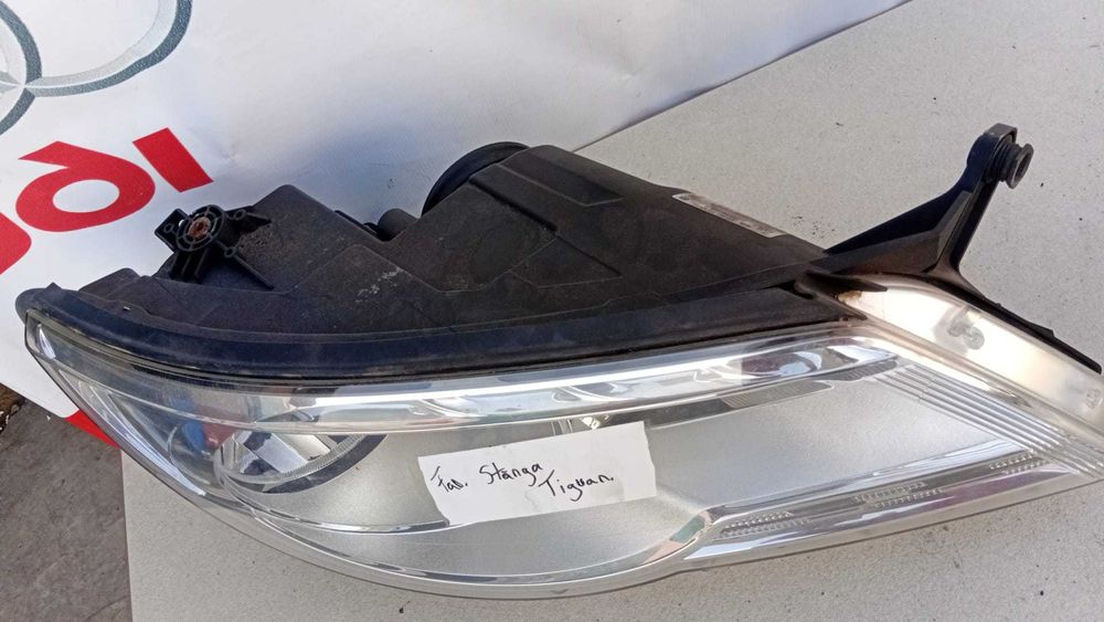 Set faruri 5N1941031AB / 5N1941032AB VW Tiguan I (5N)