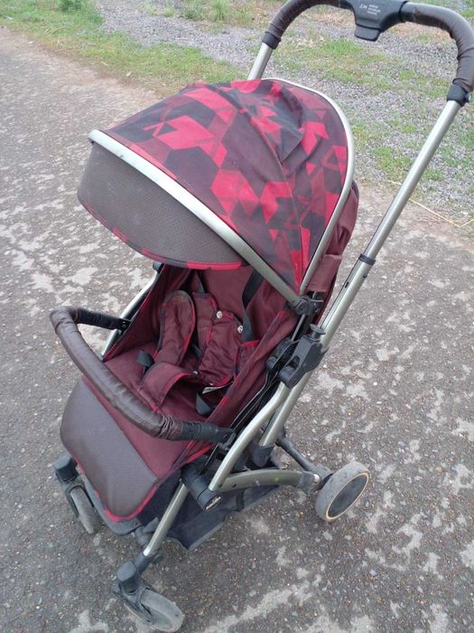 Коляска прогулочная
