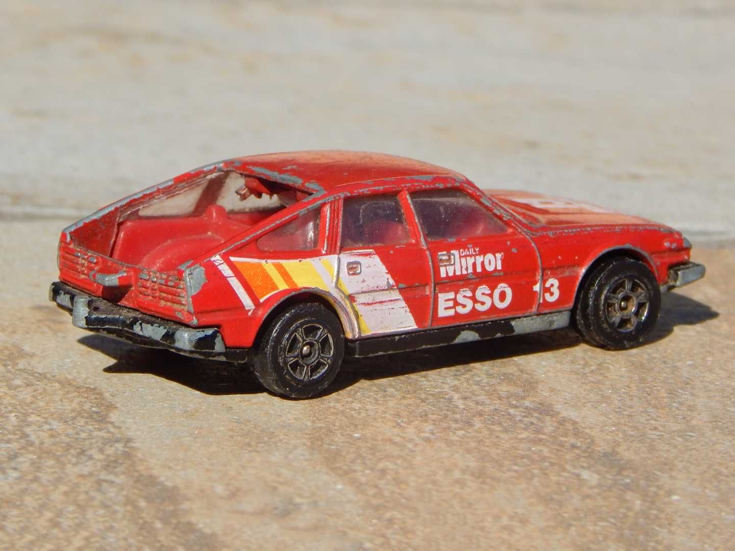 Macheta Rover 3500 GT Corgi Marea Britanie sc 1:55 lipsa hayon