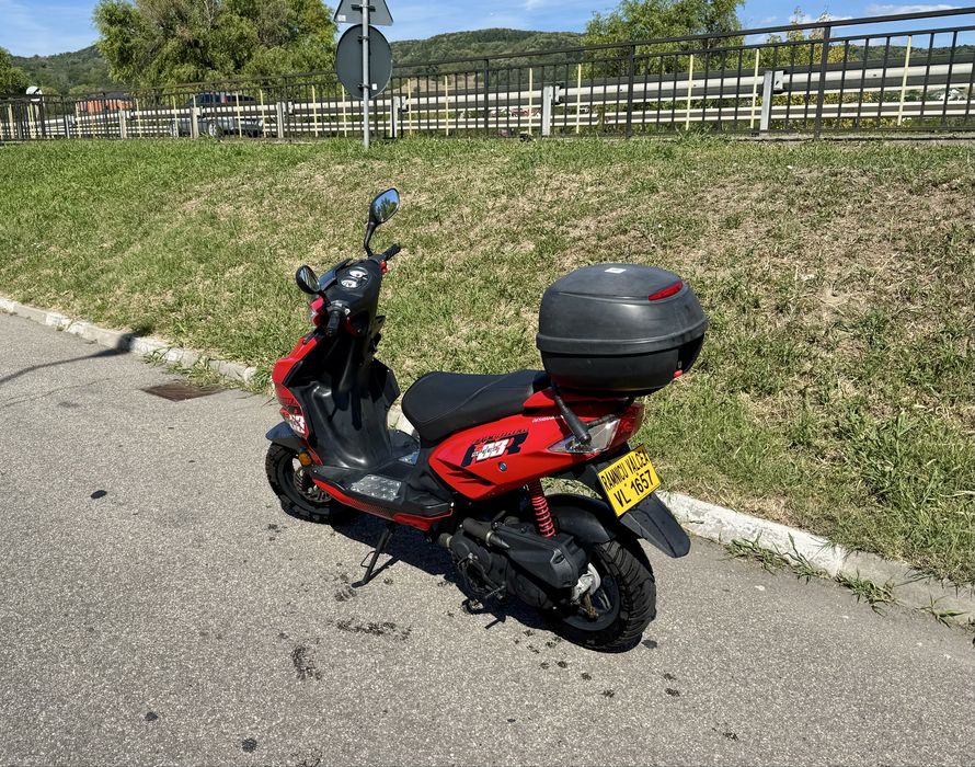 Scuter - Motoscuter de 49 cm inmatriculat, 2022 ca nou, injectie
