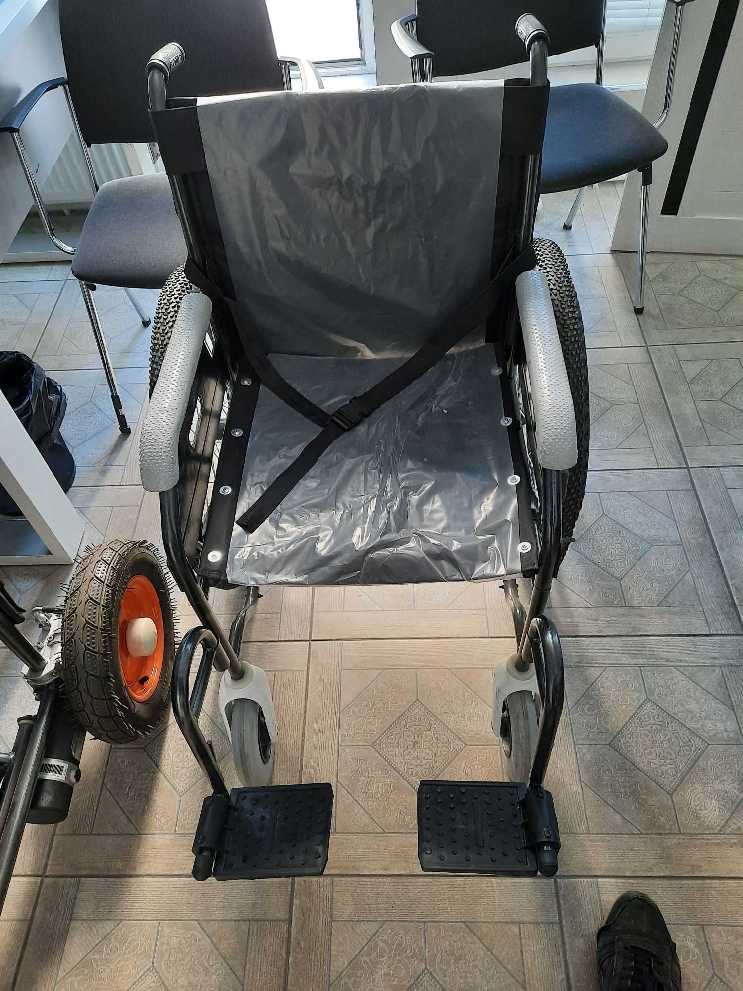 Инвалидная коляска. Ногиронлар аравачаси Nogironlar aravasi m111