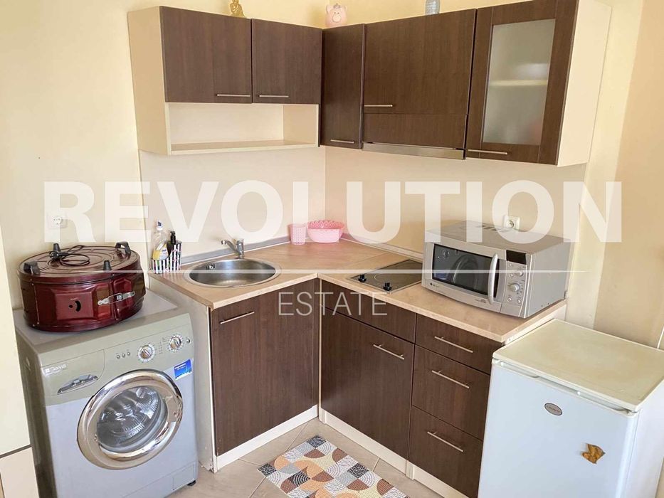 Дава се под наем Двустаен апартамент в Варна, Център - 64 кв.м за 350 € - Снимка #2