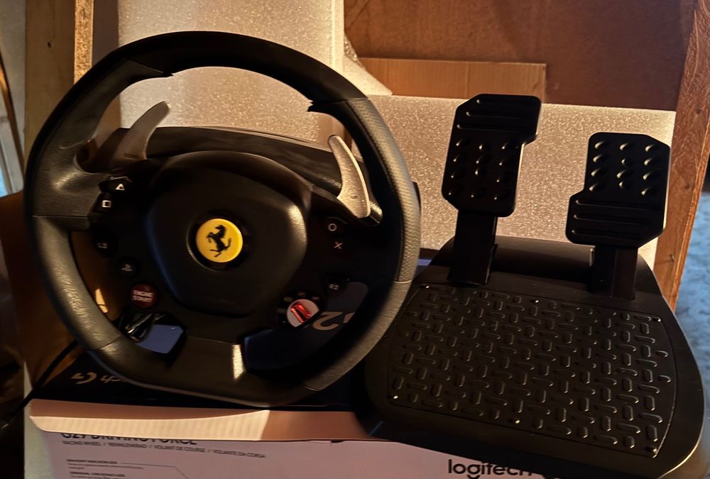 Волан с педали Thrustmaster