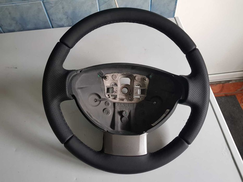 Volane Noi Piele Perforata Dacia Logan - Orice model