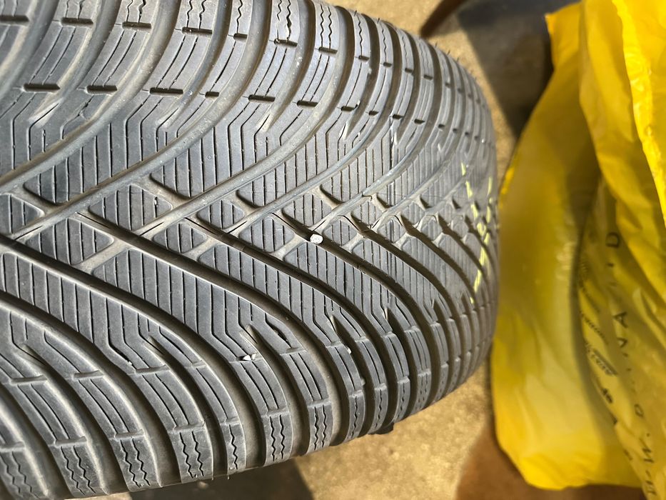Гуми Kleber 255/35/R19 почти нови (3000км) ДОТ23