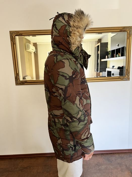 Jachetă parka SuperDry. nou