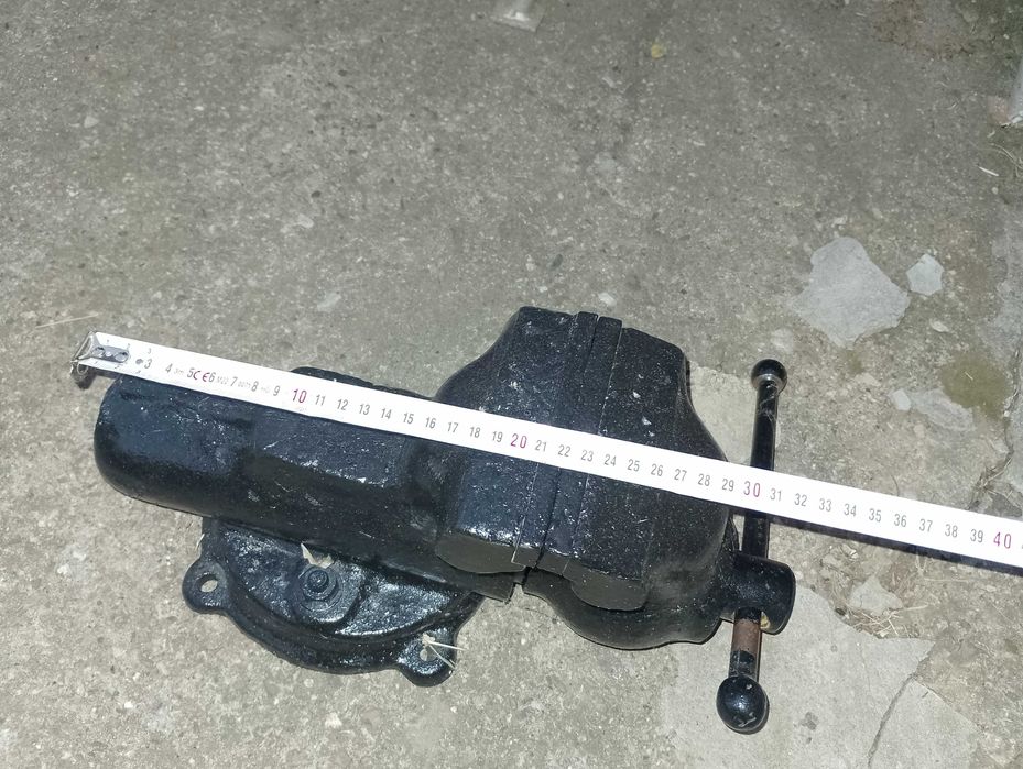 Шлосерско менгеме,стиска 12.5 см челюсти