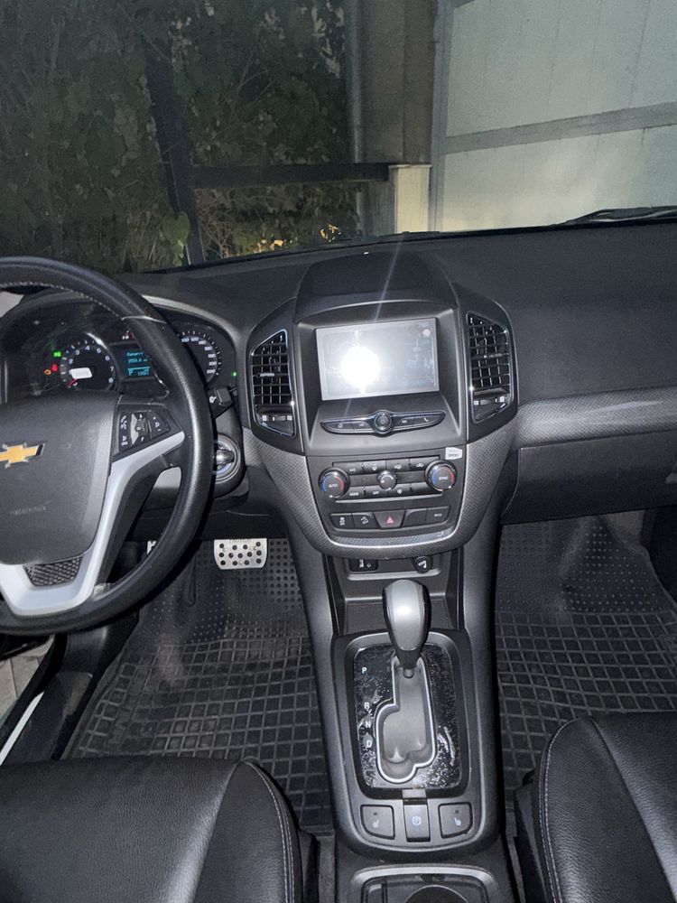 Chevrolet captiva 4