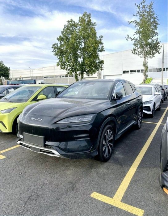 BYD song chempion smart 2025modell.  605 km rangi oq Toshkentda