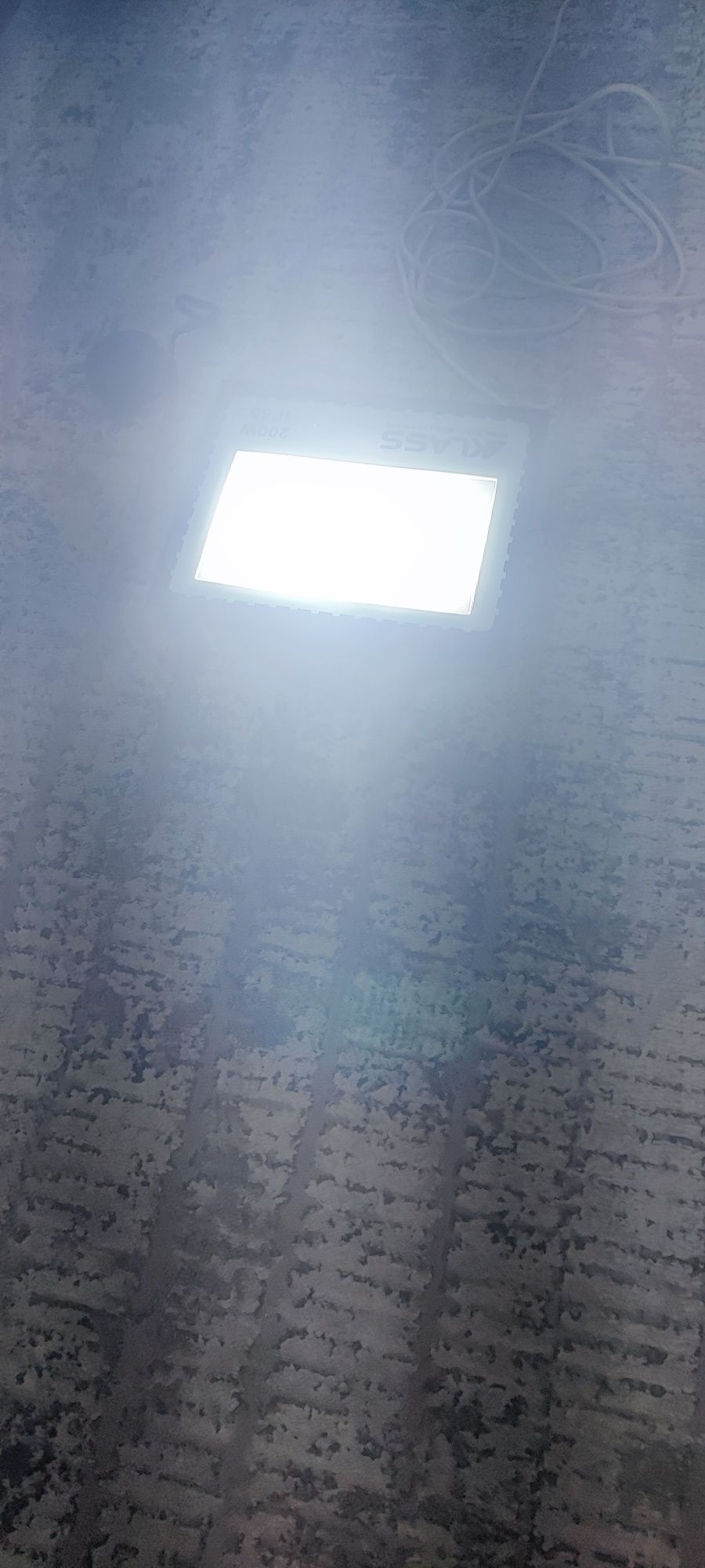 Lampa led proiector 200w ip 66 .
