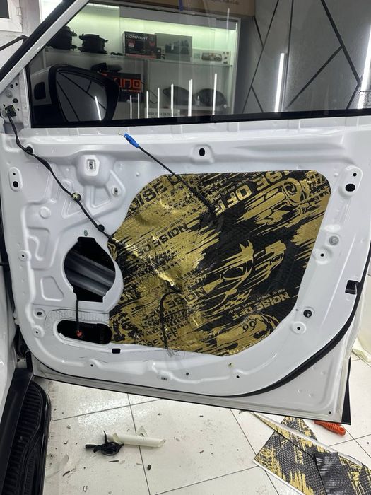 Shumka avto /shumaizolatsiya/aksiya