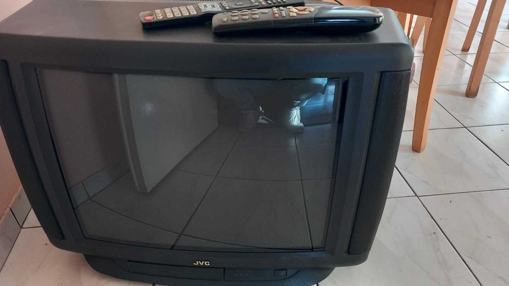 Телевизор използван JVC