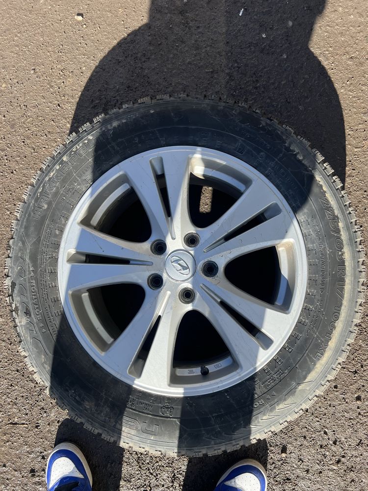 Продам диски R17 комплект