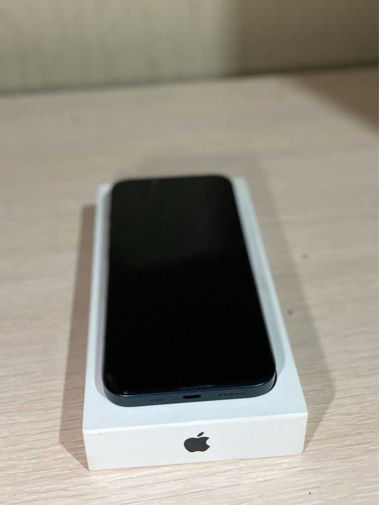 iPhone 13 б/у без гарантии