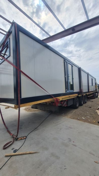 Vând containere modulare vitrina birou sanitar